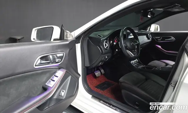 Mercedes-Benz CLA-Class 2018 2.0 автомат (гидро), миниатюра 10 Mercedes-Benz CLA-Class 2018 2.0 автомат (гидро), миниатюра 10