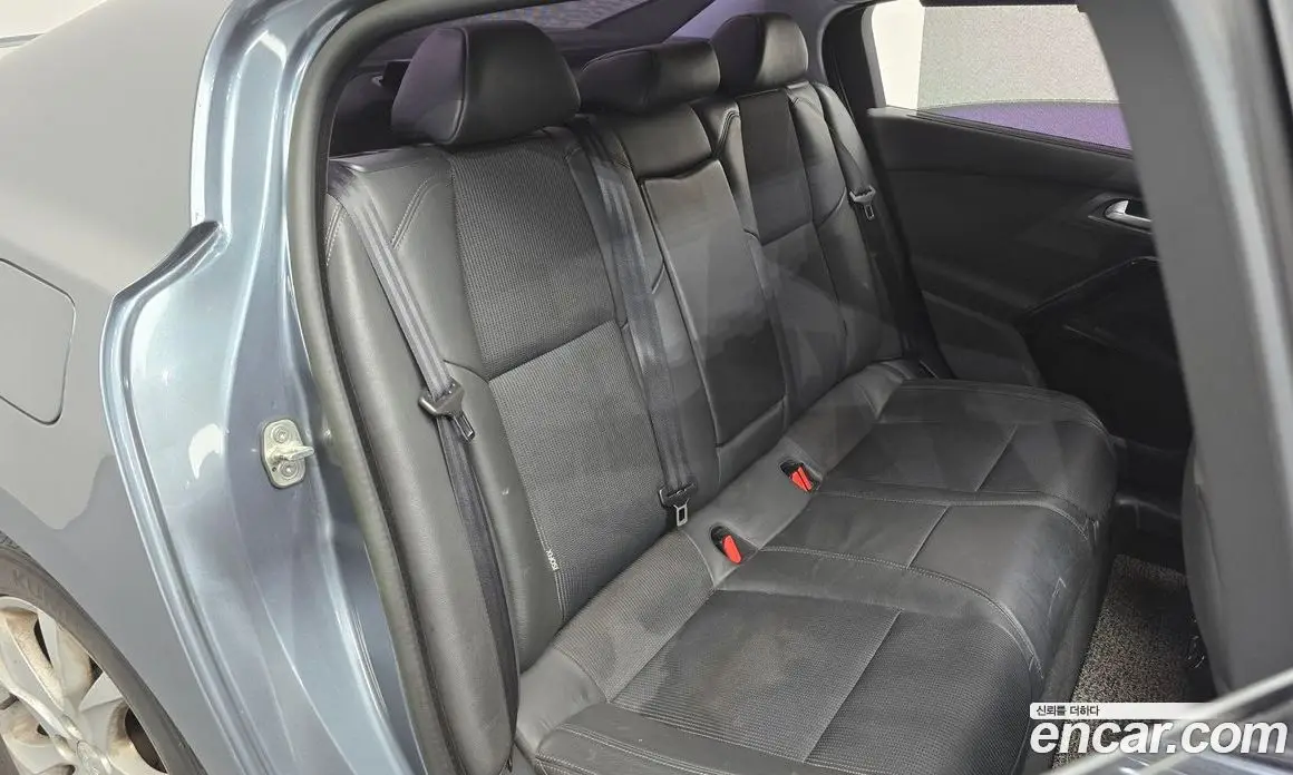 Peugeot 508 2014 1.6 автомат (гидро), фото 12 Peugeot 508 2014 1.6 автомат (гидро), фото 12