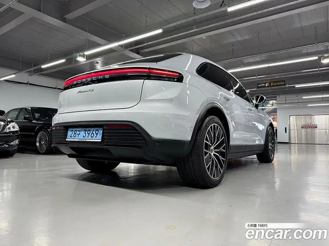 Porsche Macan 2025 0.2 автомат (гидро), миниатюра 7