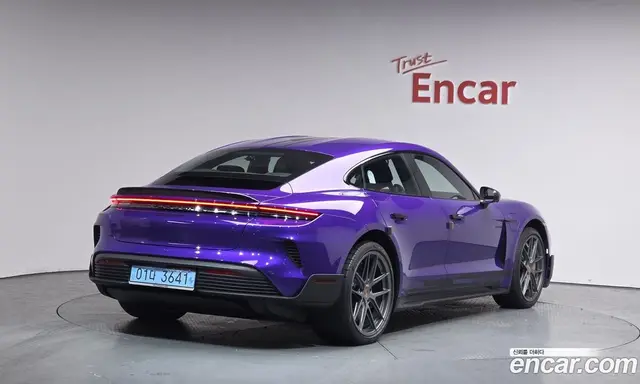 Porsche Taycan 2025 0.1 автомат (гидро), миниатюра 2