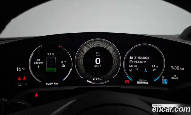 Porsche Taycan 2025 0.1 автомат (гидро), миниатюра 8