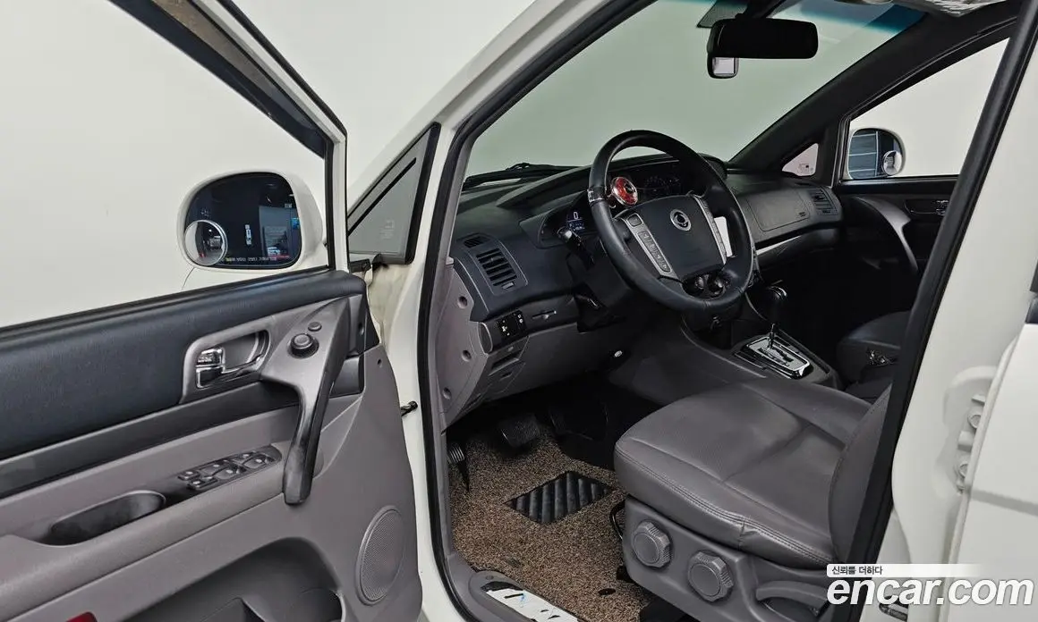 SsangYong Korando 2014 2.0 автомат (гидро), фото 10 SsangYong Korando 2014 2.0 автомат (гидро), фото 10
