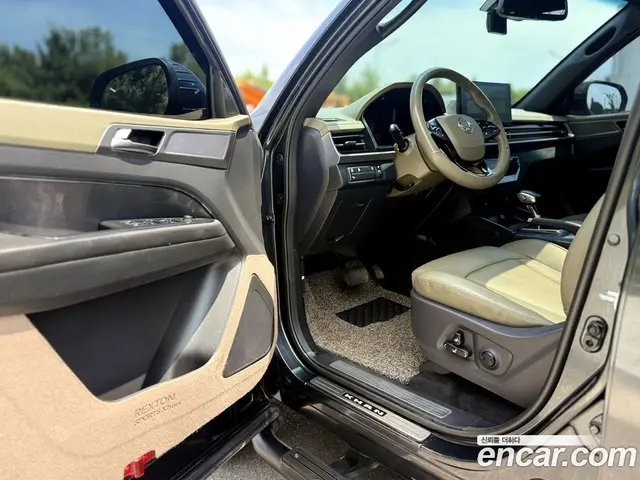 SsangYong Rexton 2023 2.2 автомат (гидро), миниатюра 10 SsangYong Rexton 2023 2.2 автомат (гидро), миниатюра 10