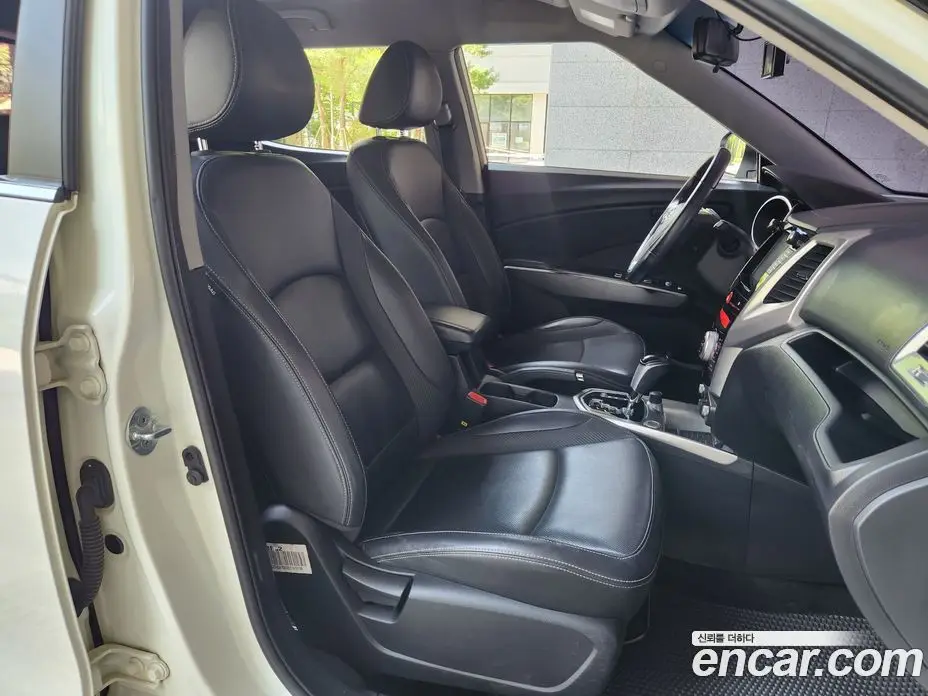 SsangYong TIBOLI 2015 1.6 автомат (гидро), фото 15