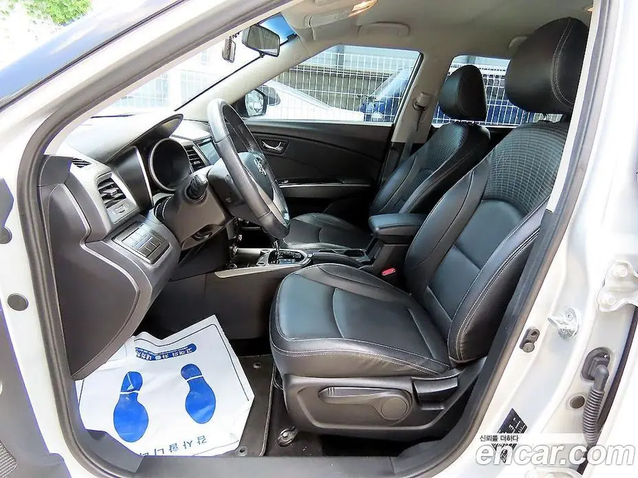 SsangYong TIBOLI 2017 1.6 автомат (гидро), фото 5 SsangYong TIBOLI 2017 1.6 автомат (гидро), фото 5