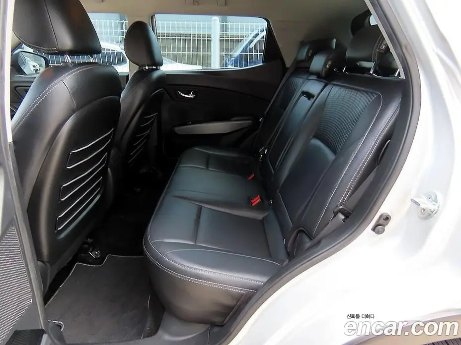 SsangYong TIBOLI 2017 1.6 автомат (гидро), фото 6 SsangYong TIBOLI 2017 1.6 автомат (гидро), фото 6