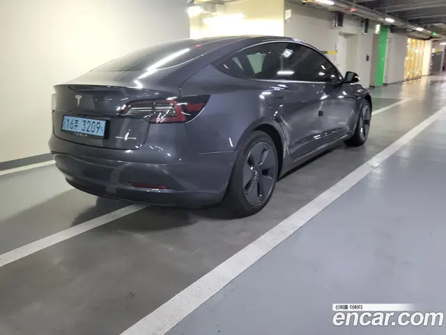 Tesla Model 3 2022 автомат (гидро), миниатюра 2