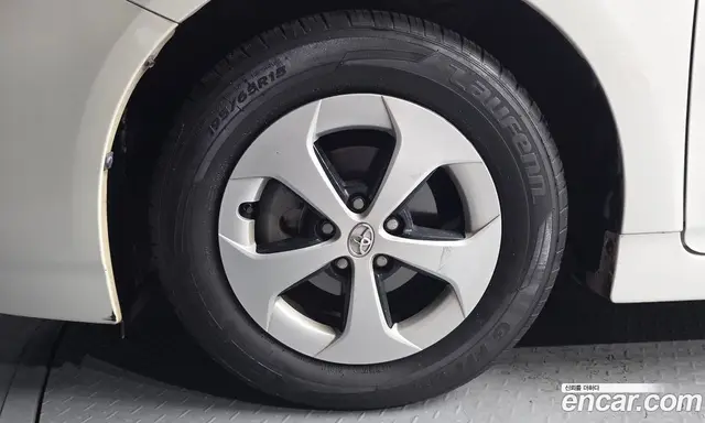 Toyota Prius 2015 1.8 автомат (гидро), миниатюра 5 Toyota Prius 2015 1.8 автомат (гидро), миниатюра 5