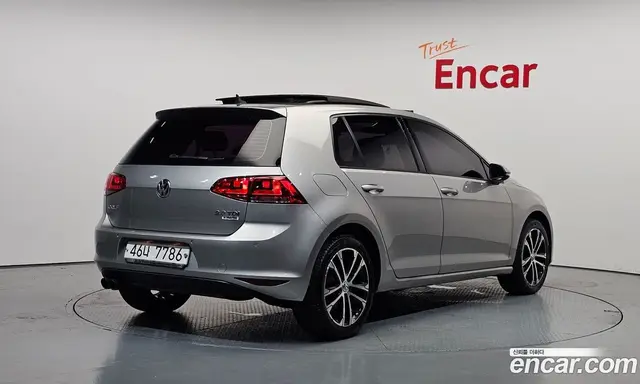 Volkswagen Golf 2014 2.0 автомат (гидро), миниатюра 2