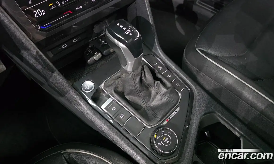 Volkswagen Tiguan 2022 2.0 автомат (гидро), фото 9 Volkswagen Tiguan 2022 2.0 автомат (гидро), фото 9