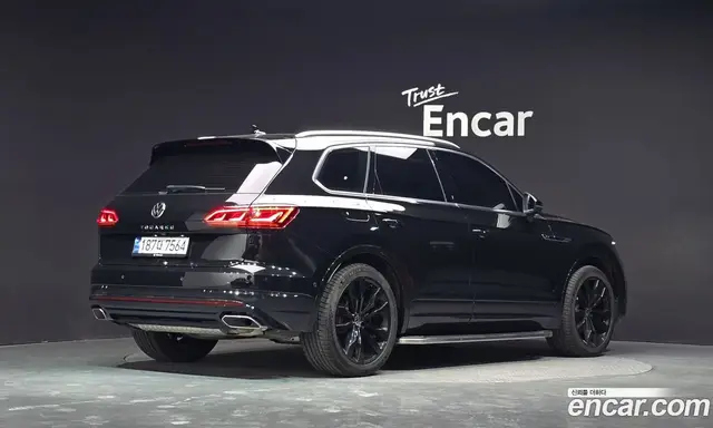 Volkswagen Touareg 2023 3.0 автомат (гидро), миниатюра 2