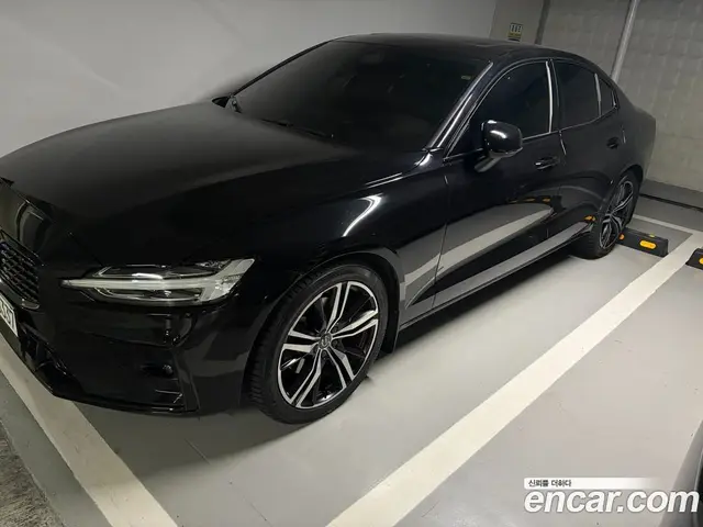 Volvo S60, 2022, 39 500 км