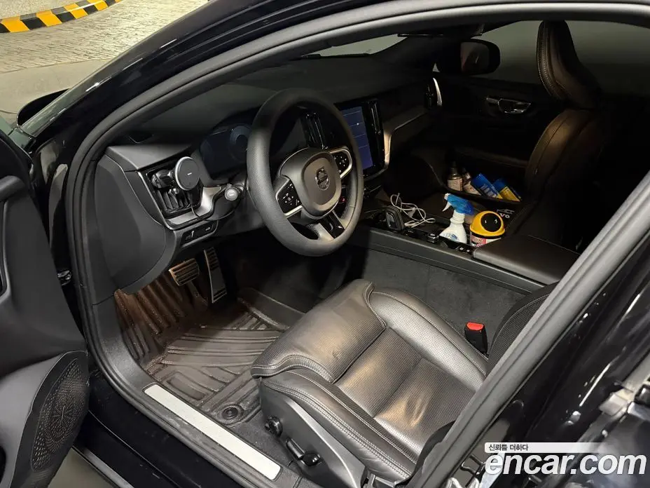 Volvo S60 2022 2.0 автомат (гидро), фото 5