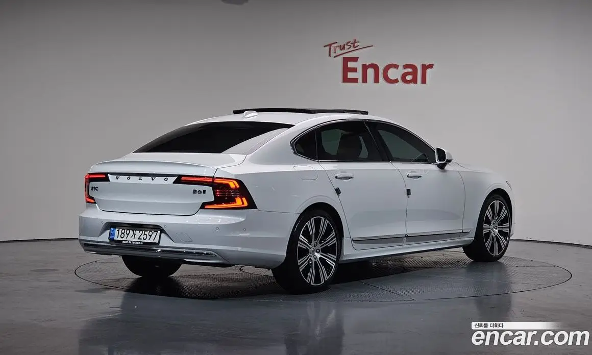 Volvo S90 2022 2.0 автомат (гидро), фото 2 Volvo S90 2022 2.0 автомат (гидро), фото 2