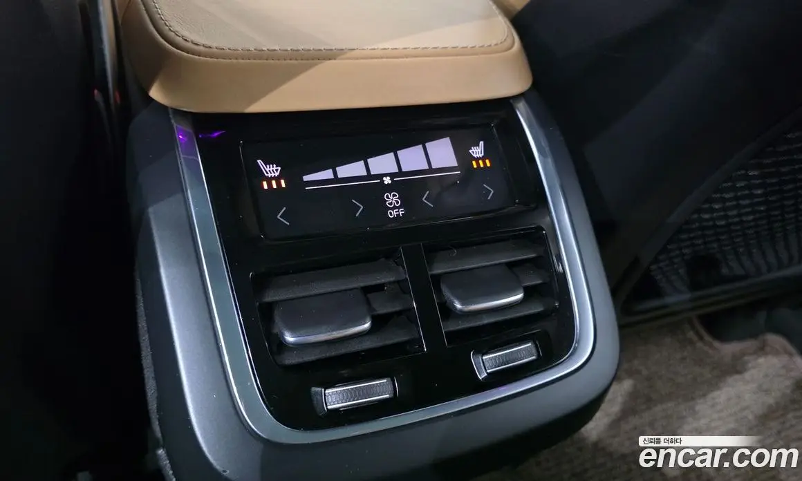 Volvo XC90 2016 2.0 автомат (гидро), фото 19 Volvo XC90 2016 2.0 автомат (гидро), фото 19