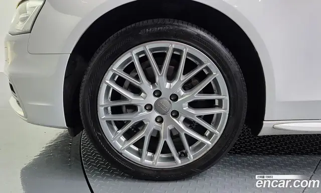 Audi A4 2015 2.0 автомат (гидро), миниатюра 5