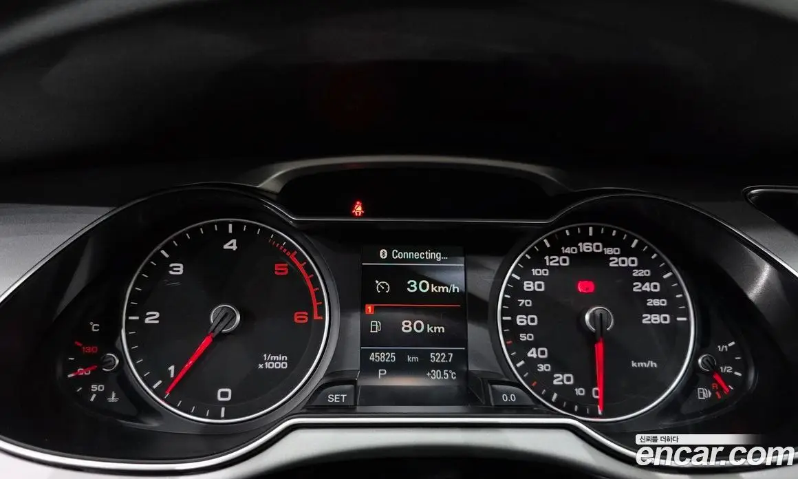Audi A4 2015 2.0 автомат (гидро), фото 8