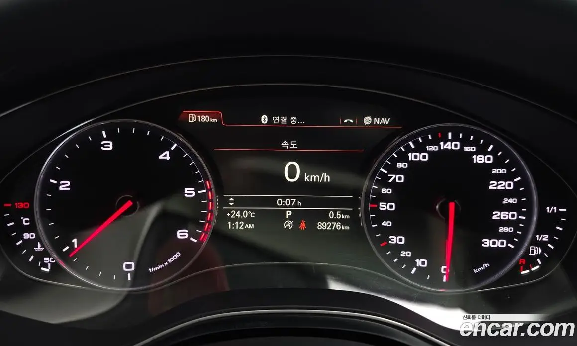 Audi A6 2015 2.0 автомат (гидро), фото 8