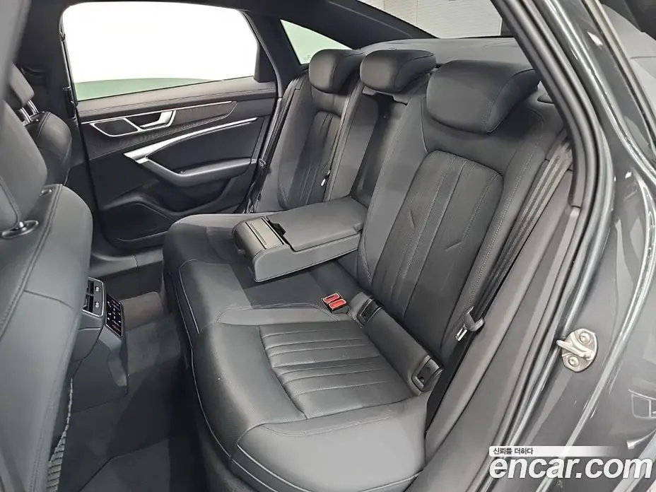 Audi A6 2021 2.0 автомат (гидро), фото 18