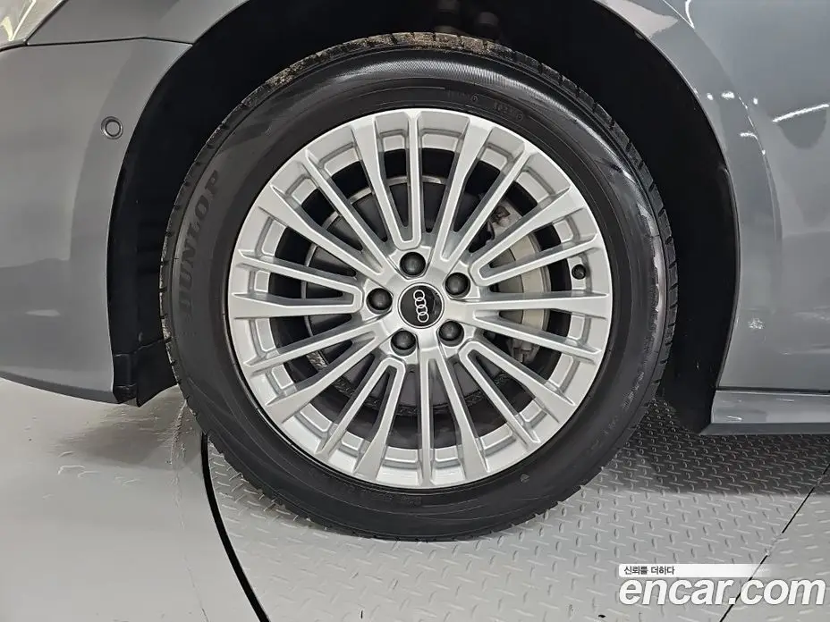 Audi A6 2021 2.0 автомат (гидро), фото 5