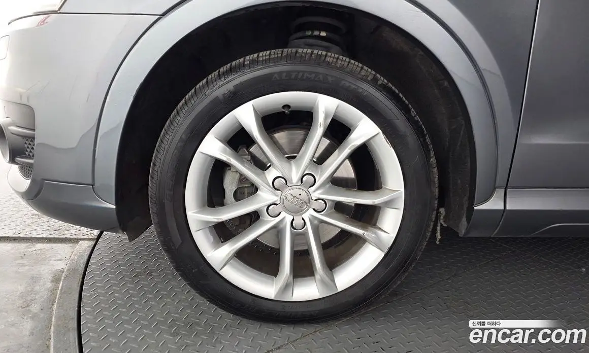 Audi Q3 2013 2.0 автомат (гидро), фото 5 Audi Q3 2013 2.0 автомат (гидро), фото 5