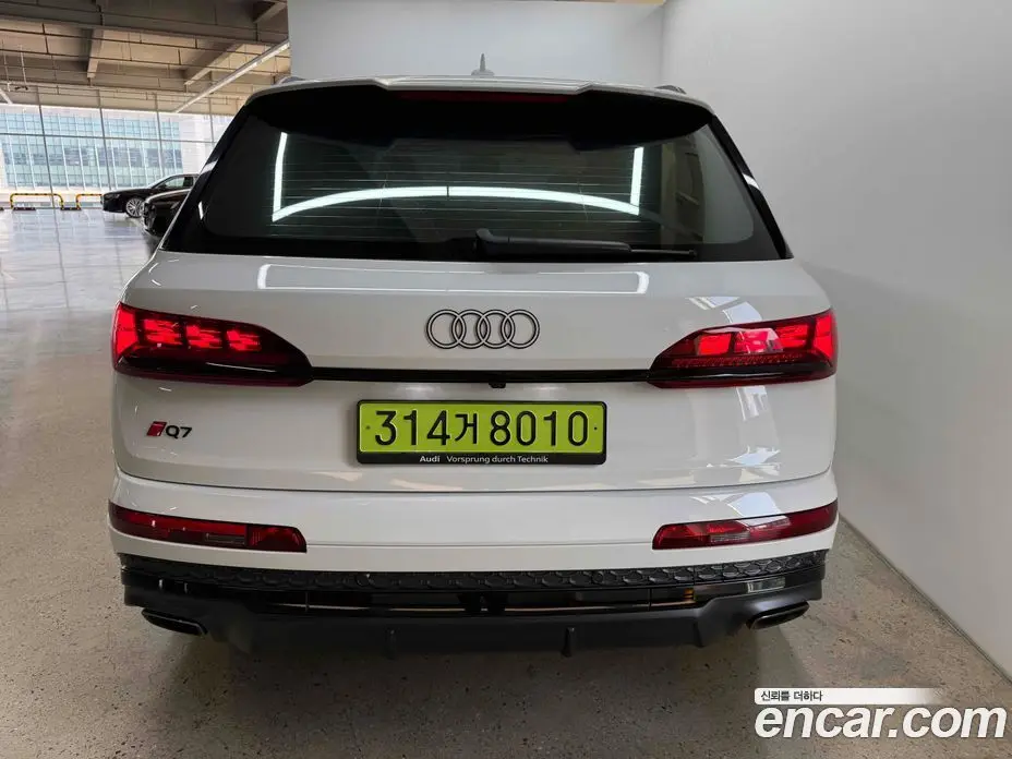 Audi Q7 2025 3.0 автомат (гидро), фото 4 Audi Q7 2025 3.0 автомат (гидро), фото 4