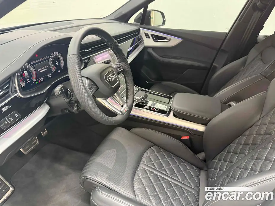 Audi Q7 2025 3.0 автомат (гидро), фото 10 Audi Q7 2025 3.0 автомат (гидро), фото 10