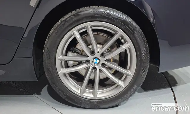 BMW 5 серия 2018 2.0 автомат (гидро), миниатюра 4 BMW 5 серия 2018 2.0 автомат (гидро), миниатюра 4