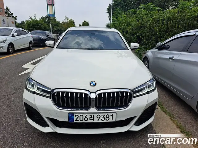 BMW 5 серия, 2023, 15 520 км