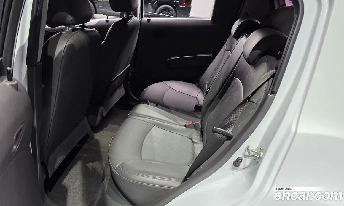 Chevrolet Spark 2015 1.0 автомат (гидро), фото 11