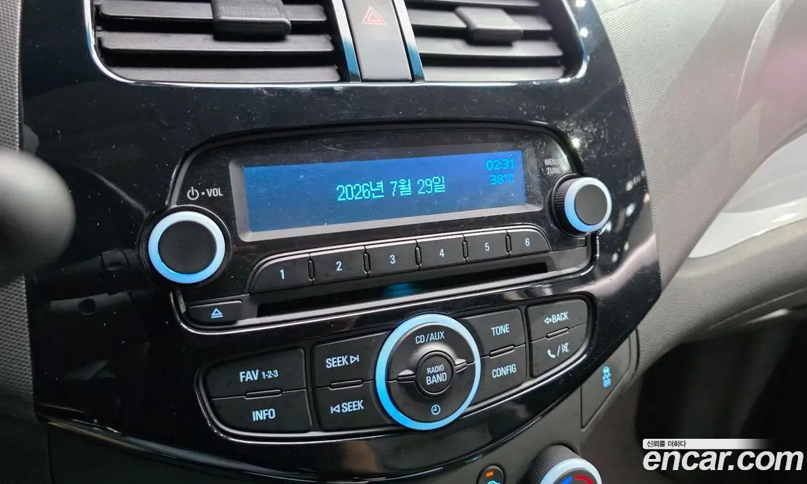 Chevrolet Spark 2015 1.0 автомат (гидро), фото 15