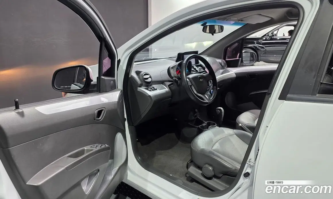 Chevrolet Spark 2015 1.0 автомат (гидро), фото 10