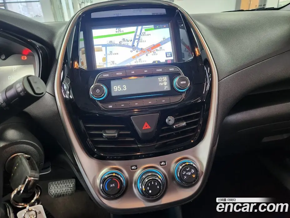 Chevrolet Spark 2016 1.0 автомат (гидро), фото 13