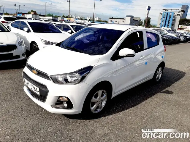 Chevrolet Spark 2016 1.0 автомат (гидро), миниатюра 3