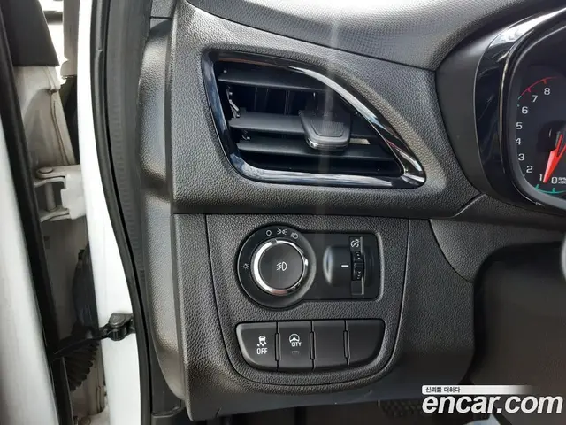 Chevrolet Spark 2016 1.0 автомат (гидро), миниатюра 10
