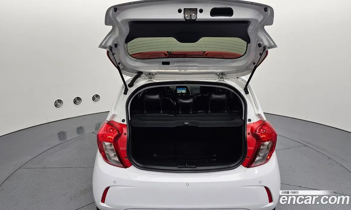 Chevrolet Spark 2017 1.0 автомат (гидро), фото 20