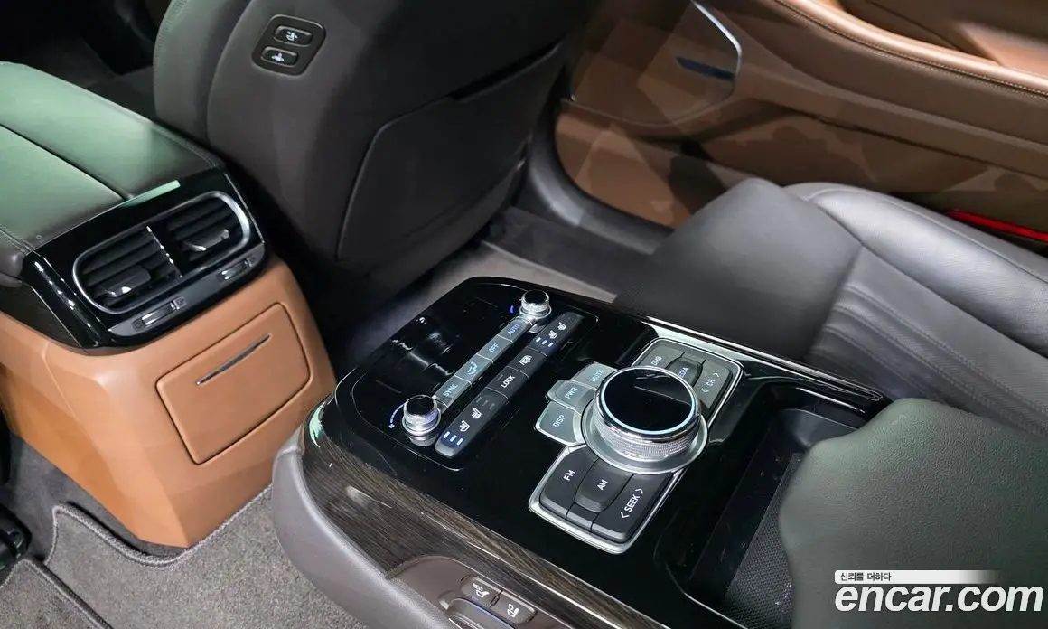 Genesis G90 2019 3.8 автомат (гидро), фото 18 Genesis G90 2019 3.8 автомат (гидро), фото 18