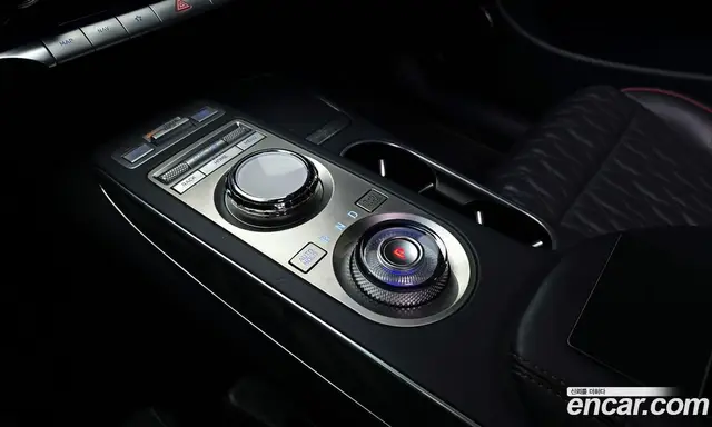 Genesis GV70 2021 2.5 автомат (гидро), миниатюра 9
