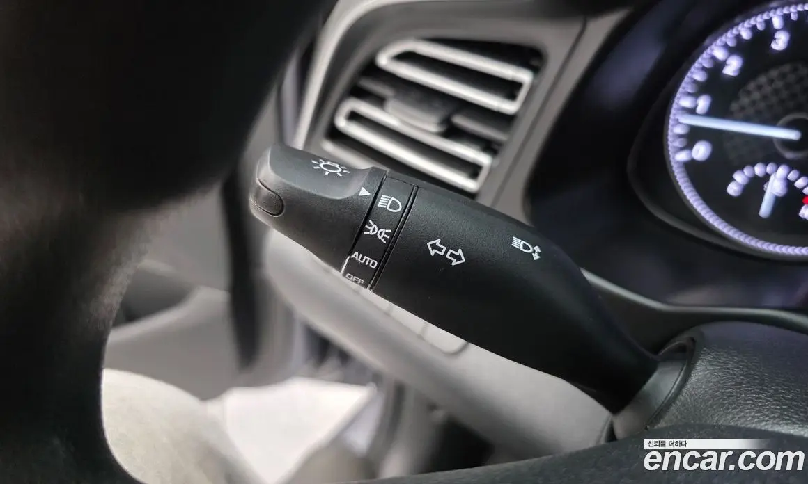 Hyundai Avante 2019 1.6 автомат (гидро), фото 15