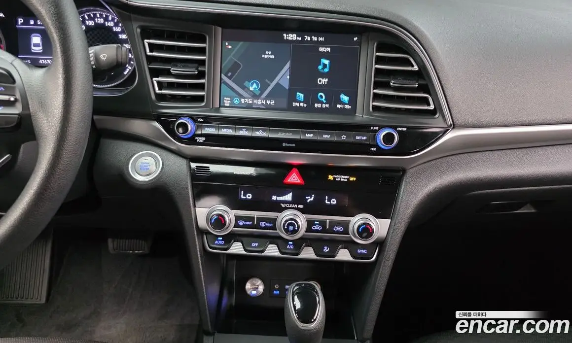 Hyundai Avante 2019 1.6 автомат (гидро), фото 20