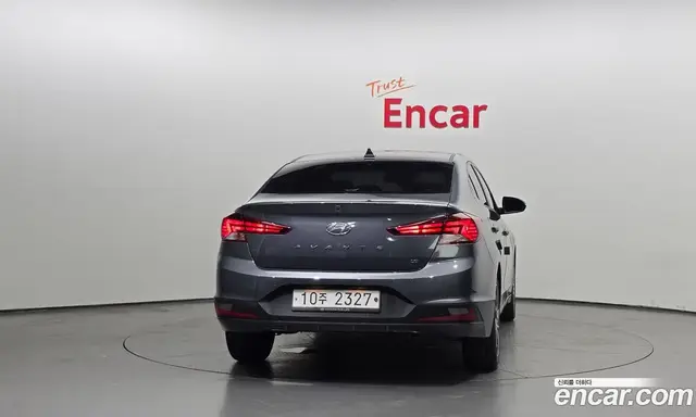 Hyundai Avante 2019 1.6 автомат (гидро), миниатюра 4