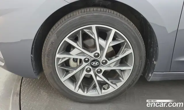 Hyundai Avante 2019 1.6 автомат (гидро), миниатюра 5