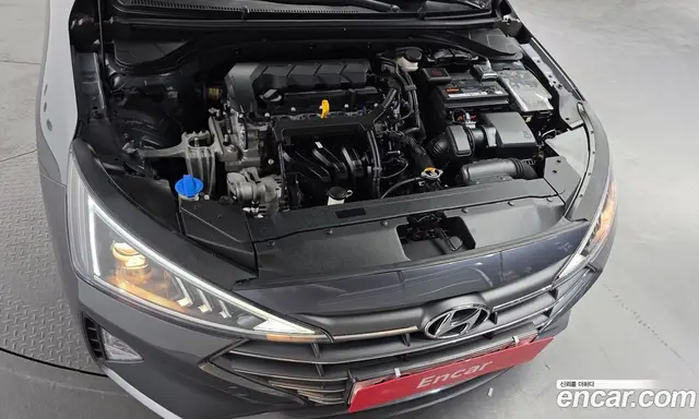 Hyundai Avante 2019 1.6 автомат (гидро), миниатюра 6
