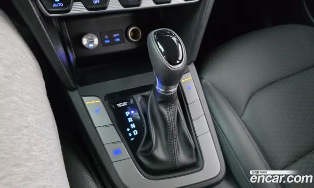 Hyundai Avante 2019 1.6 автомат (гидро), миниатюра 9