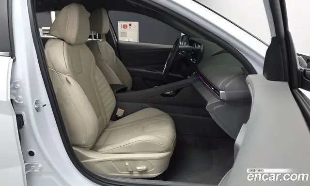 Hyundai Avante 2023 1.6 автомат (гидро), миниатюра 11