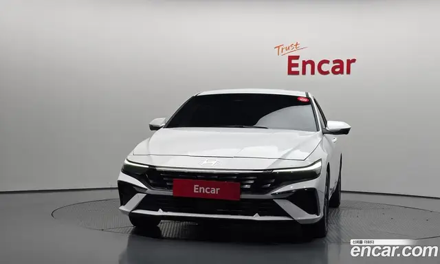 Hyundai Avante 2023 1.6 автомат (гидро), миниатюра 3