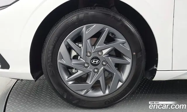 Hyundai Avante 2023 1.6 автомат (гидро), миниатюра 5