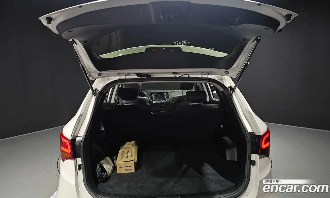 Hyundai Santa Fe 2015 2.0 автомат (гидро), фото 20 Hyundai Santa Fe 2015 2.0 автомат (гидро), фото 20