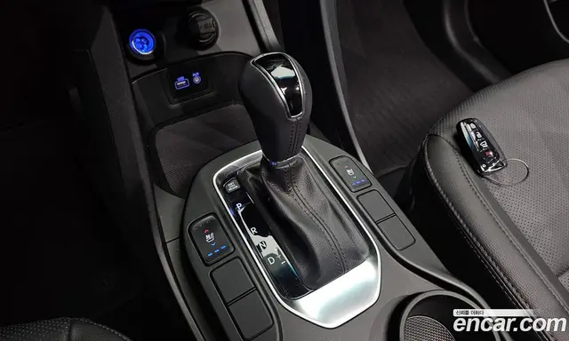Hyundai Santa Fe 2015 2.0 автомат (гидро), миниатюра 9 Hyundai Santa Fe 2015 2.0 автомат (гидро), миниатюра 9