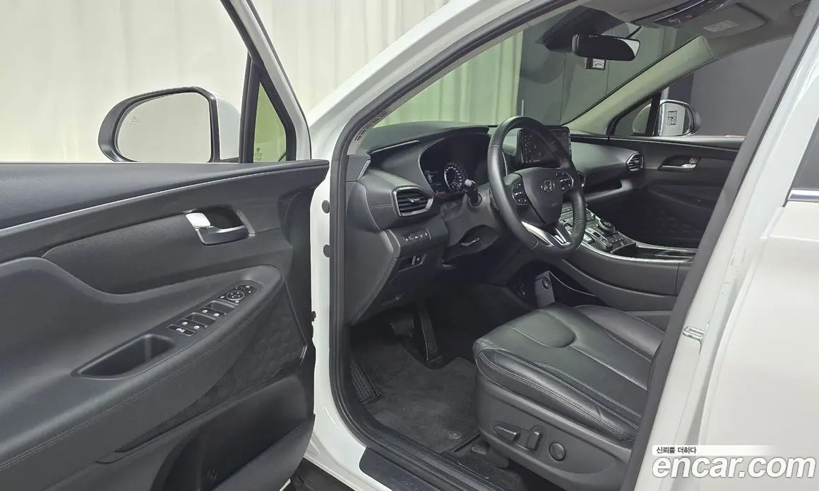 Hyundai Santa Fe 2022 1.6 автомат (гидро), фото 10 Hyundai Santa Fe 2022 1.6 автомат (гидро), фото 10